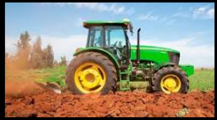 Tractor John Deere en campo